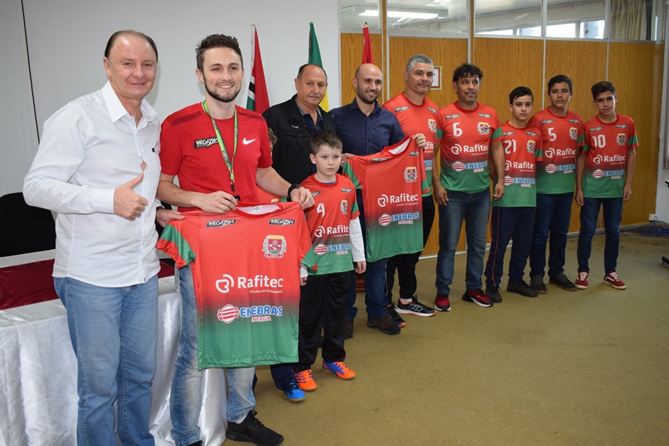 Flex reforça incentivo com equipes esportivas de Xanxerê