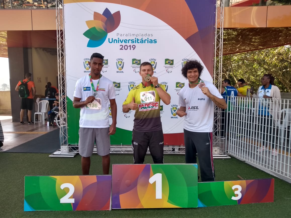 Cleomar disputa Paralimpíadas Universitárias e conquista novo recorde